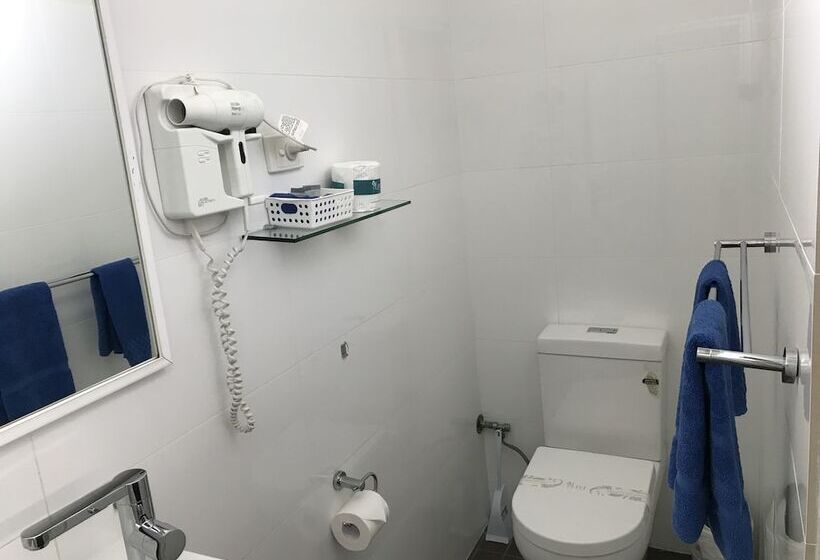 اتاق خانوادگی, Coffs Shearwater Motel