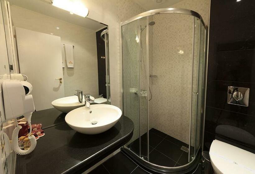 اتاق استاندارد, Agusta Spa