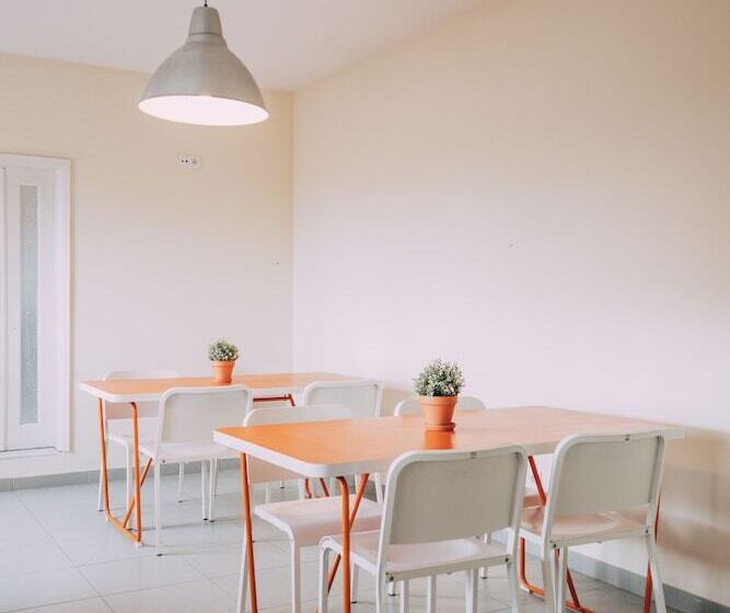 标准间, Green Coast Surf House