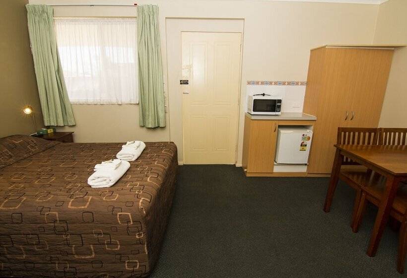 ファミリールーム, Green Gables Motel