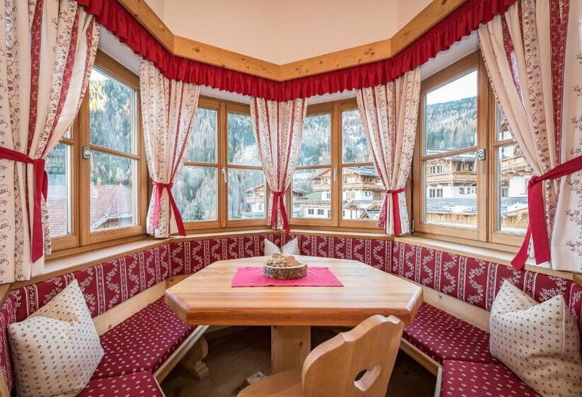 Полулюкс Вид на Сад, Chalets Almdorf Haidenberg