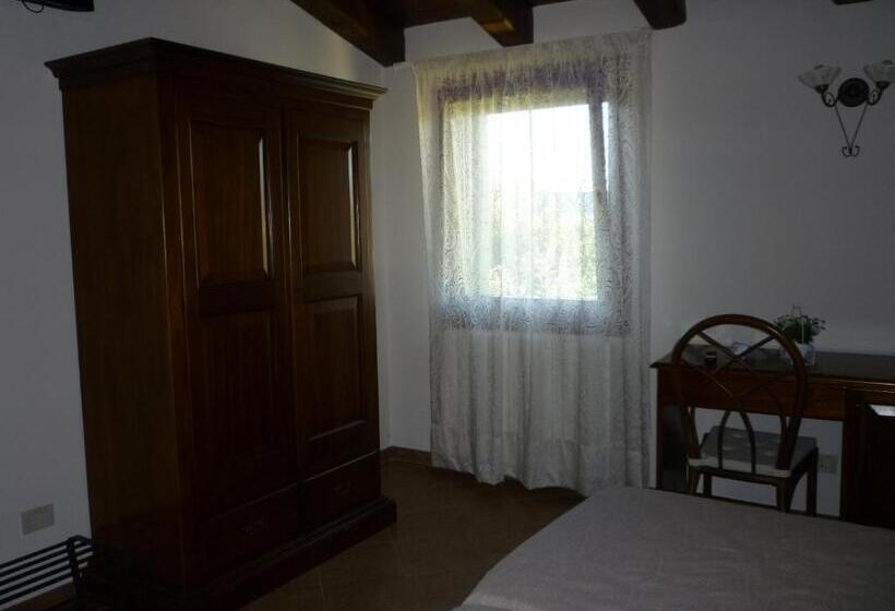 Номер Superior Вид на Сад, B&b La Villa Del Vecchio Platano