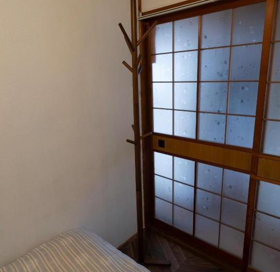 Standard Enkelrum, Hostel Kuriya Osaka