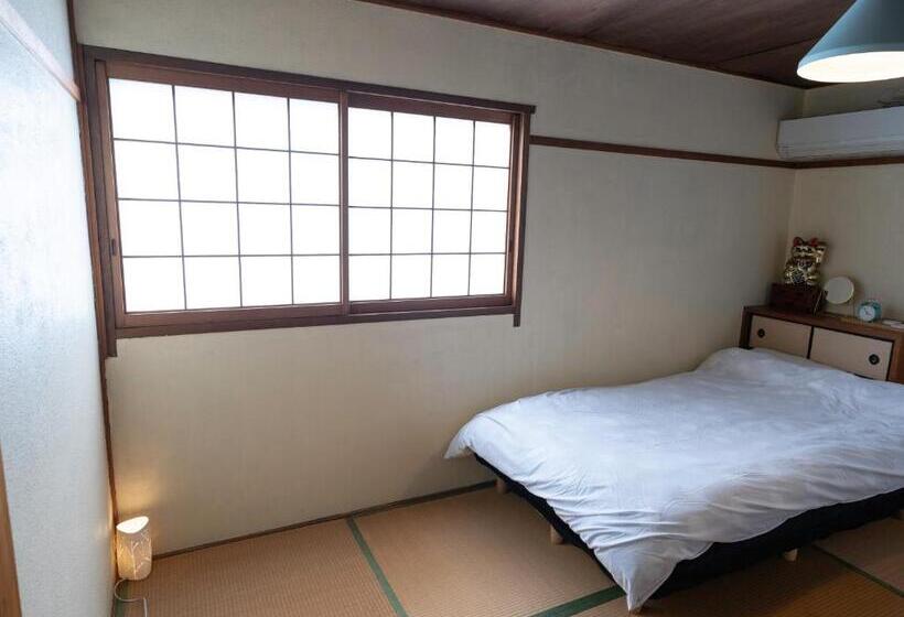 Standardrum, Hostel Kuriya Osaka
