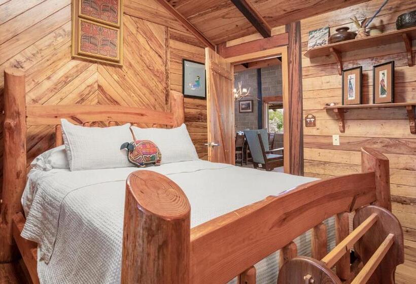 标准间, Lantana Lodge