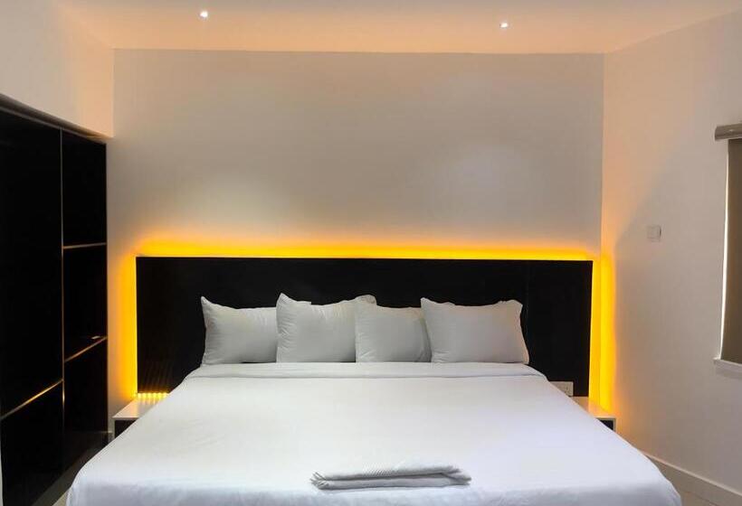استودیوی لوکس, Luxe Apartments Surulere