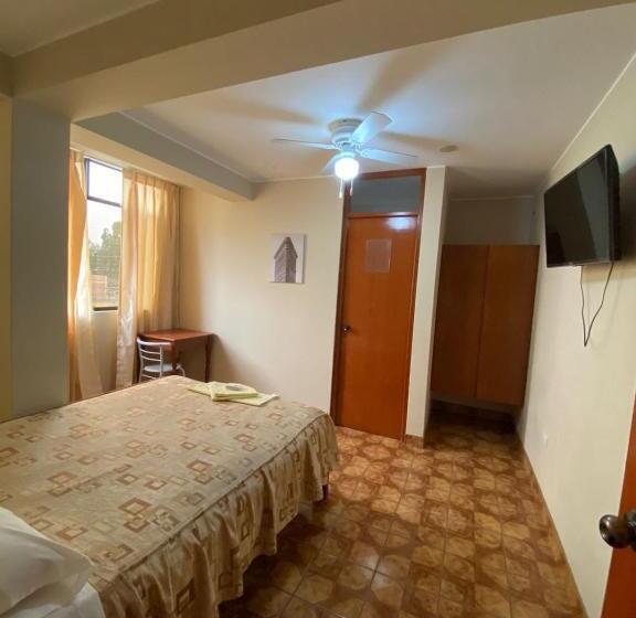 غرفة قياسية, Hostal La Sirena