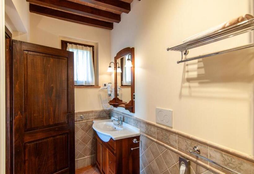 غرفة ديلوكس ذات إطلالة, Borgo Sant Apollinare   Resort