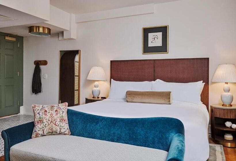 اتاق لوکس با تخت بزرگ, Granada Midtown