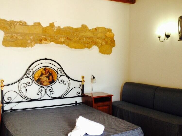 اتاق استاندارد چهار تخته, Cala Buguto