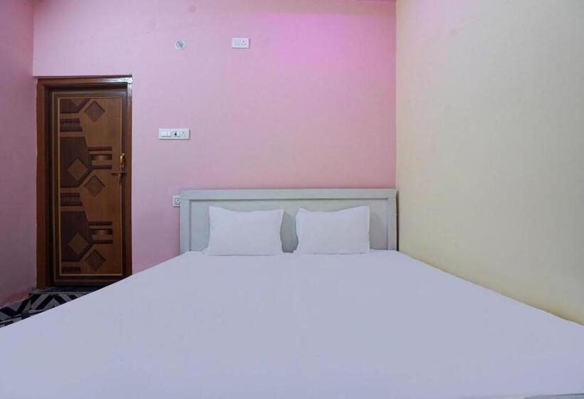 Трехместный Номер Классика, Oyo 82441 Grand Palace
