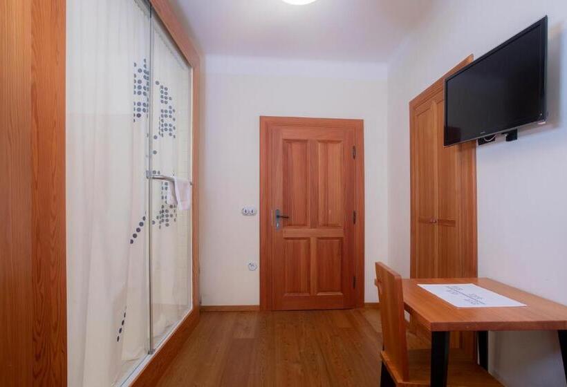 اتاق استاندارد یک نفره, Pr Gavedarjo Eco Heritage B&b