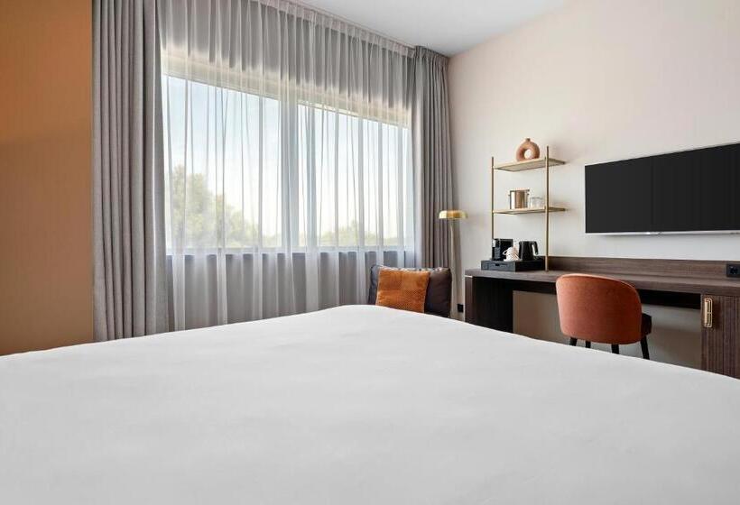 Pokój Standard Łóżko King Size, Corendon Amsterdam Schiphol Airport, a Tribute Portfolio Hotel