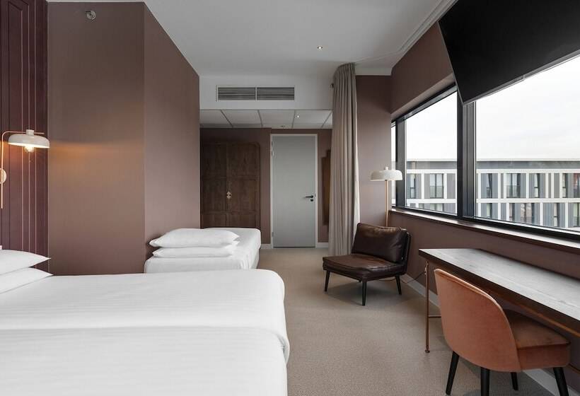 Номер Стандарт Трехместный, Corendon Amsterdam Schiphol Airport, a Tribute Portfolio Hotel