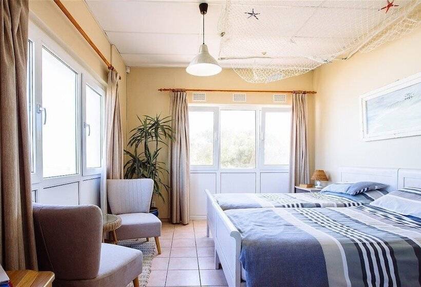 Апартаменты 1 Спальня, Swept Away Guest House