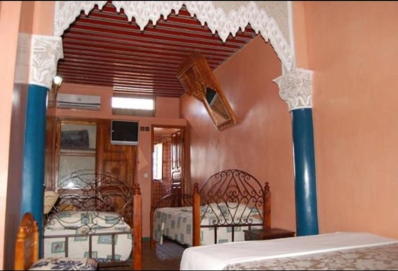اتاق استاندارد چهار تخته, Jardin Public