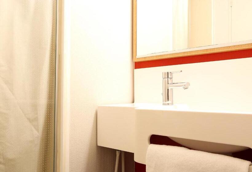 标准三人间, B&b Hotel Villeneuve Loubet Village