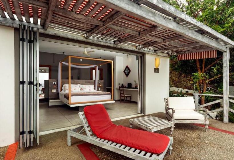 Suite Terasszal, Villa Aikia