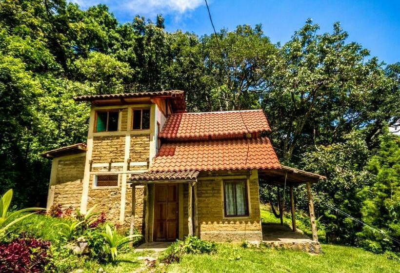 بانگلوی سوپریور, Eco Hotel Mayachik
