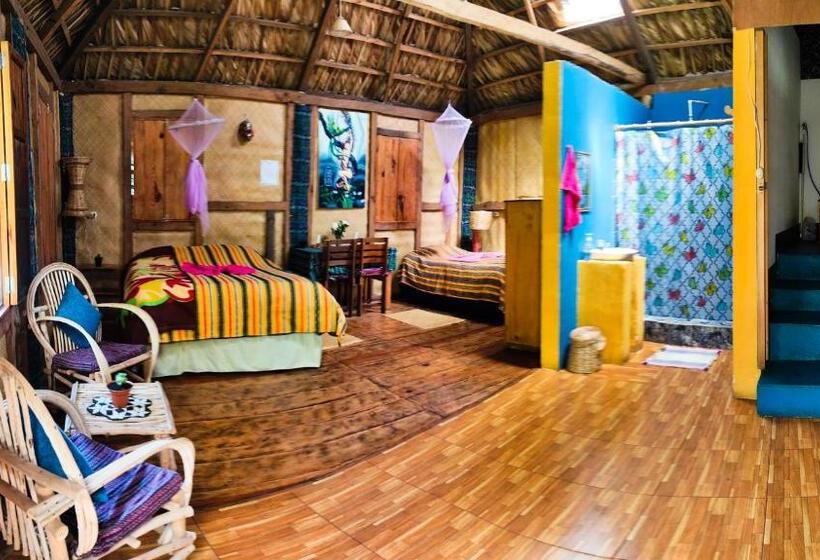 بانگلوی استاندارد, Eco Hotel Mayachik