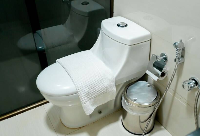 디럭스 룸, Megal Suites