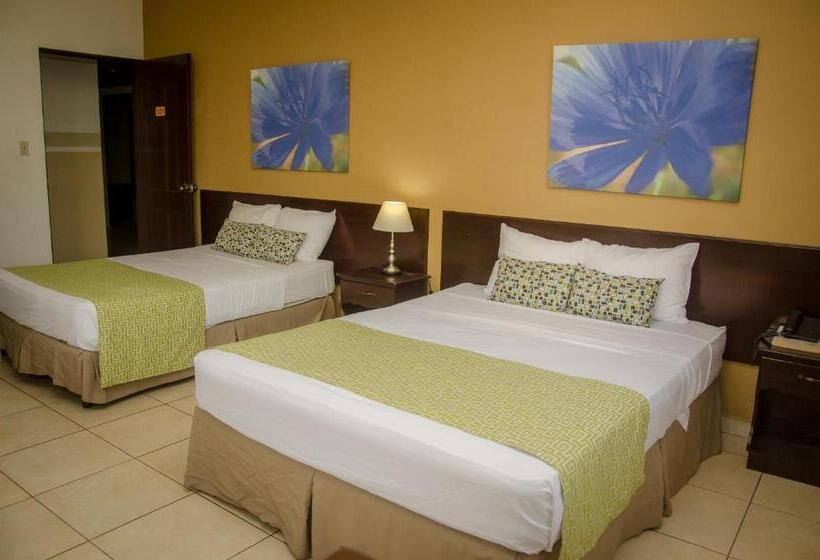 اتاق استاندارد چهار تخته, Residencial Cervantes