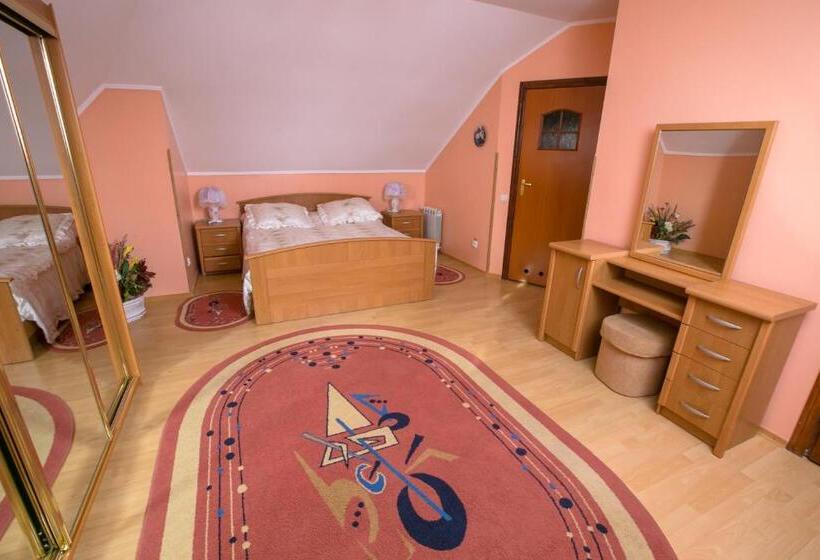Апартаменты Дюплекс 1 Спальня, Pansionat Bogema