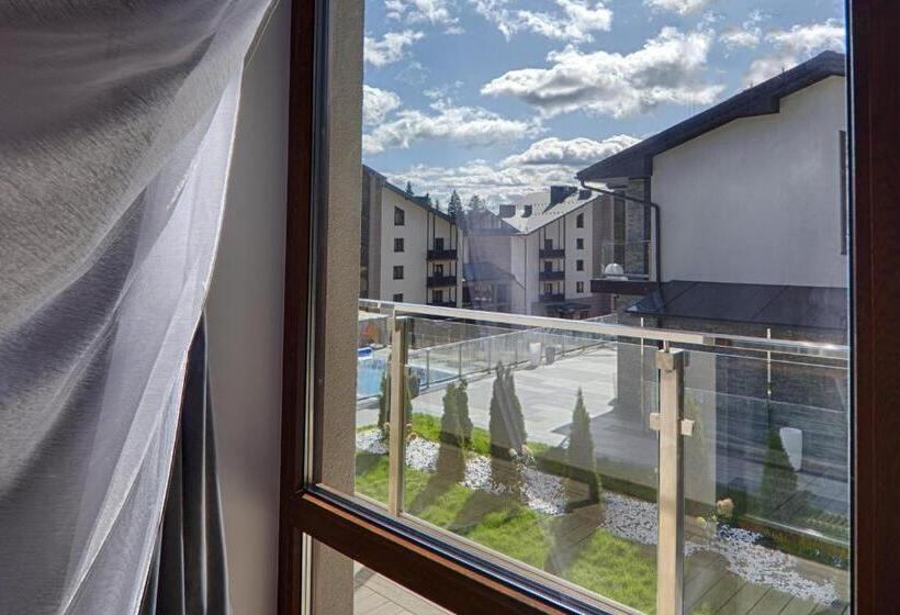 スーペリアージュニアスイート, Karpatski Hotel & Spa