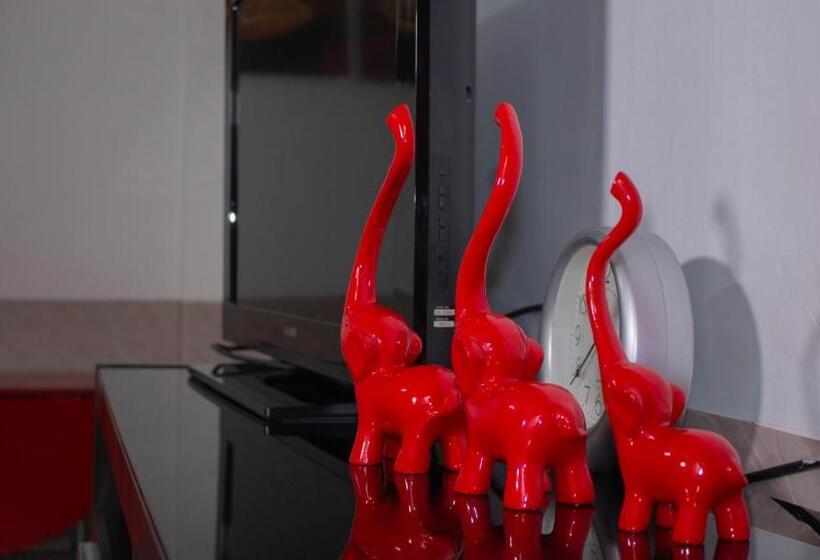 اتاق اجرایی با تخت بزرگ, Buen Retiro Apart