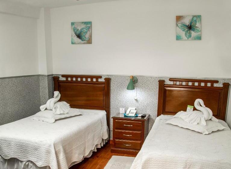 اتاق اکونومی, Buen Retiro Apart