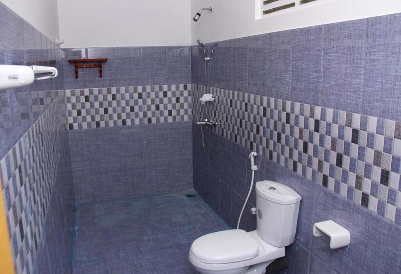 Люкс Вид на Бассейн, Liyanage Resort