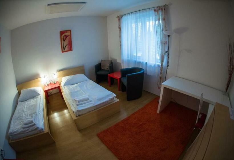 스탠다드 룸, Penzion Rose Břeclav