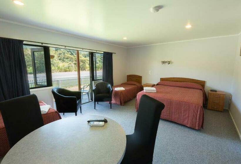 Студия Стандарт, Oasis Motel & Holiday Park Turangi
