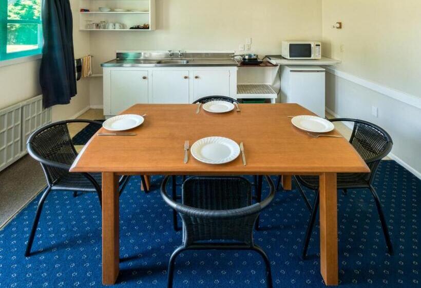 غرفة عائلية, Oasis Motel & Holiday Park Turangi