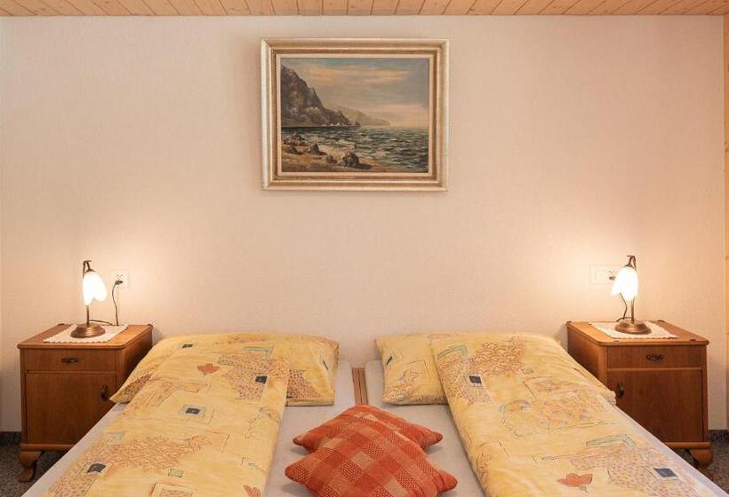 Номер Стандарт, Lehmann's Herberge Hostel