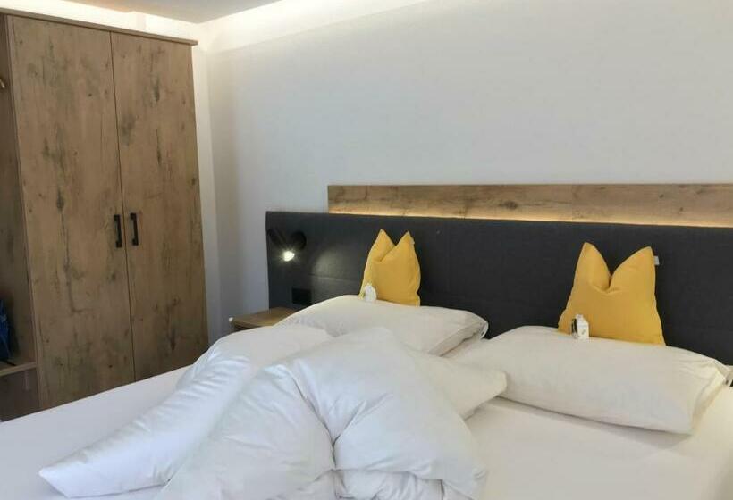 带阳台的豪华间, Sonnenhotel Soldanella Sonneck