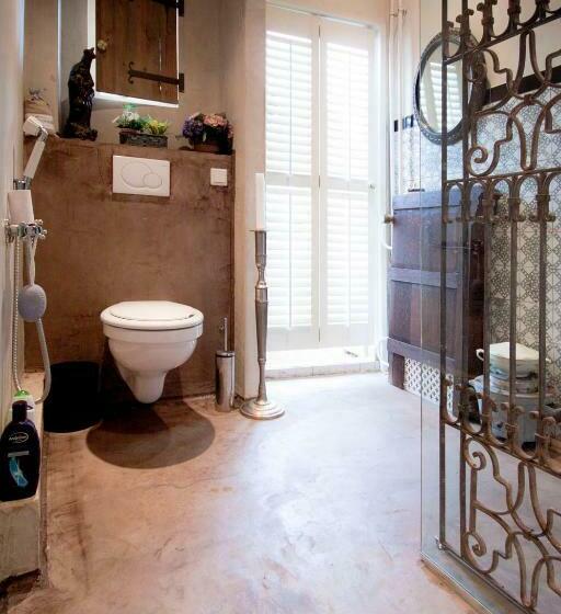 اتاق لوکس با بالکن, Cubacasa