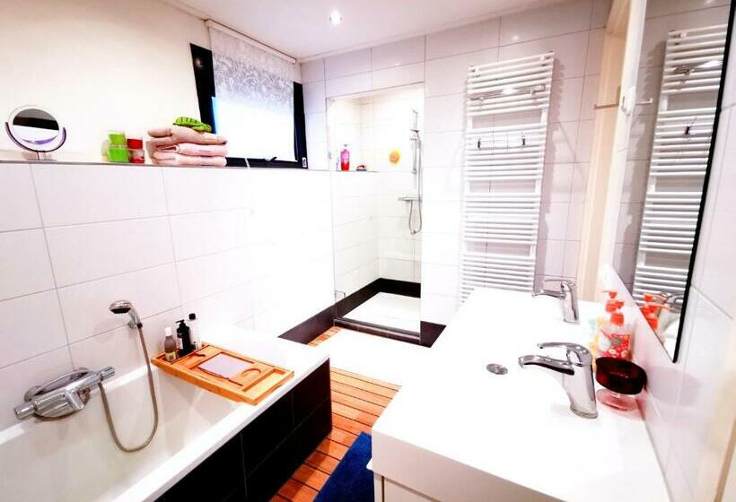 اتاق استاندارد یک نفره, La Corte Sconta B&b