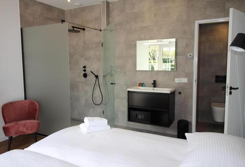 이코노미 룸, Strandhotel Dennenbos