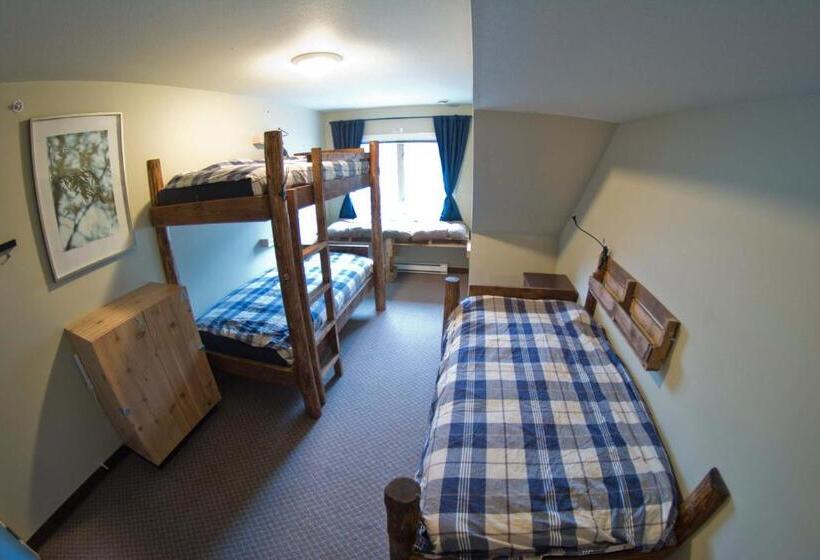 带共用浴室的标准房间, Squamish Adventure Inn