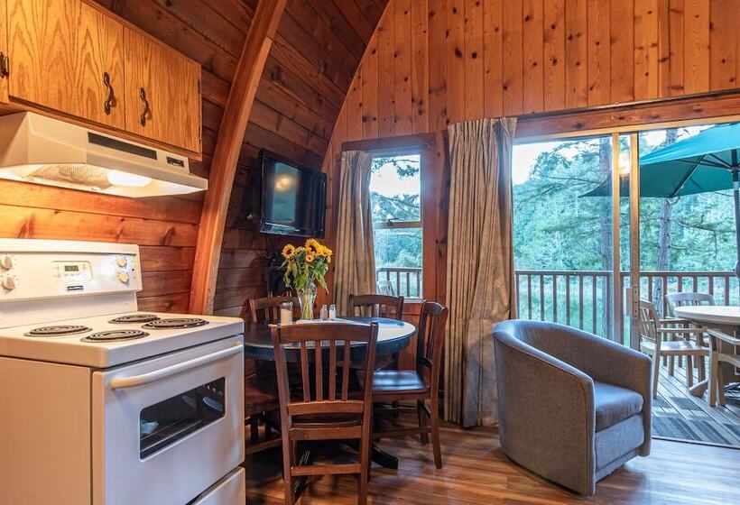 Шале 1 Спальня, Cusheon Lake Resort