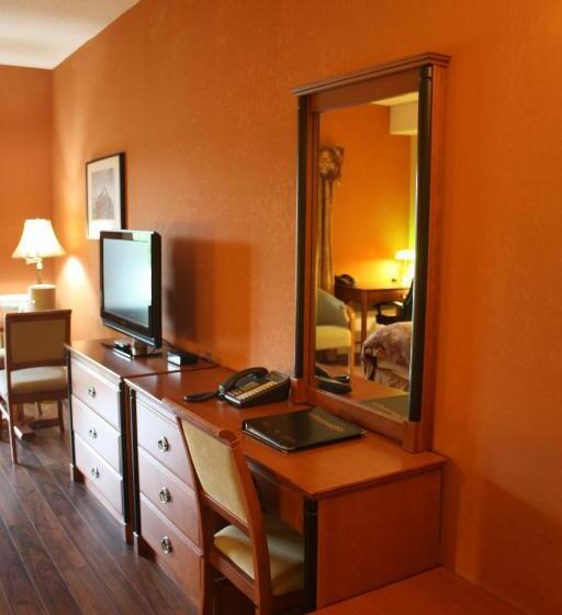 스탠다드 룸 킹사이즈 침대, Cedar Meadows Resort & Spa, Ascend Hotel Collection