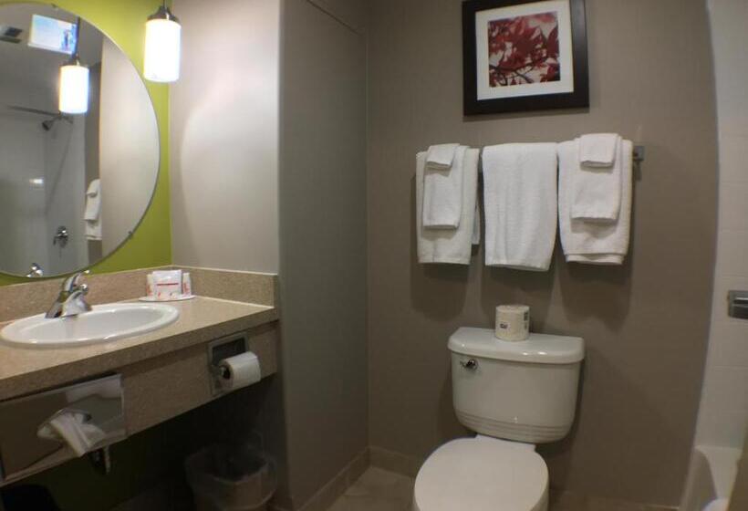 جناح, Super 8 By Wyndham Kapuskasing