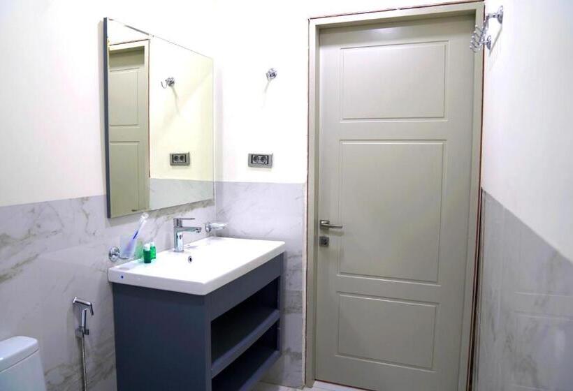 اتاق استاندارد یک نفره, Zengezur Harmony Wellness Resort