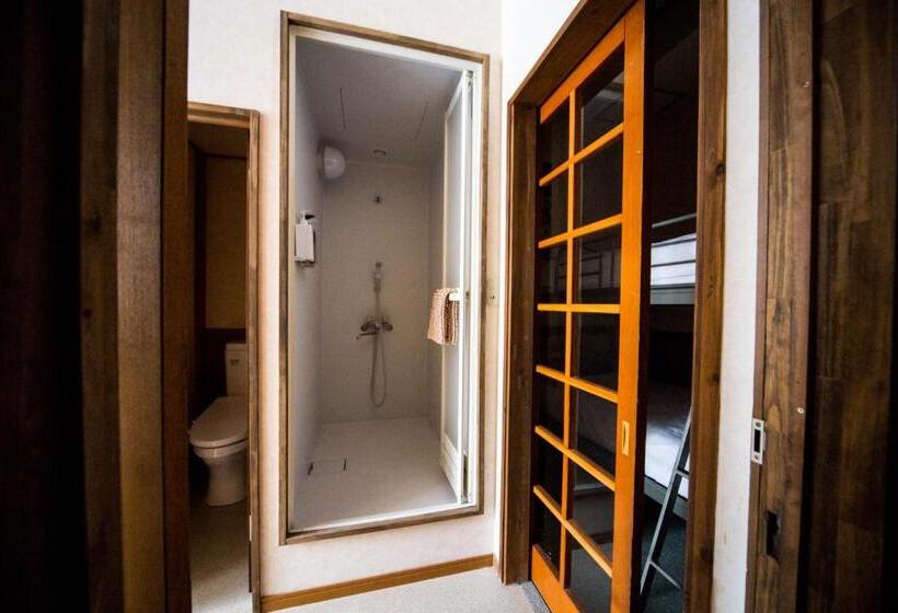 Семейный Номер, Hakuba Cortina Lodge