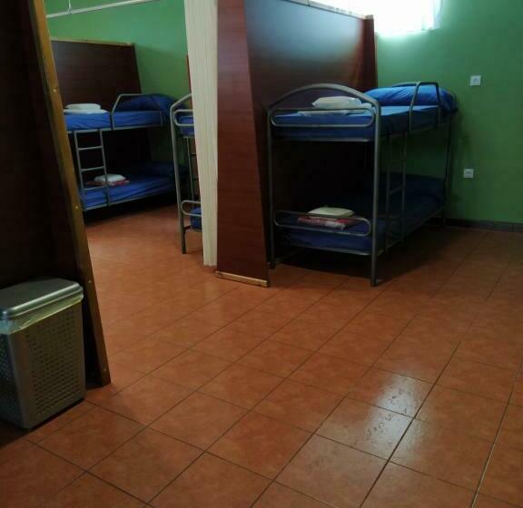 Cama en Habitación Compartida, Albergue O Bordón