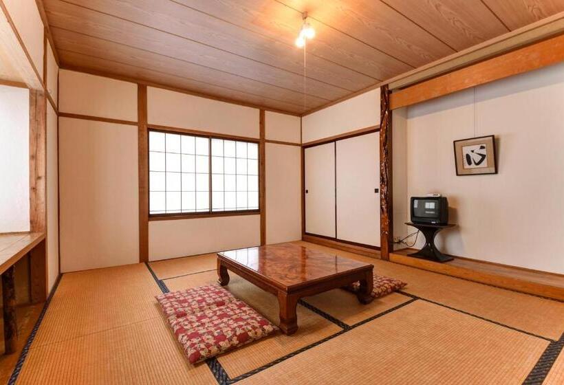 اتاق استاندارد چهار تخته, La Montagne Furuhata