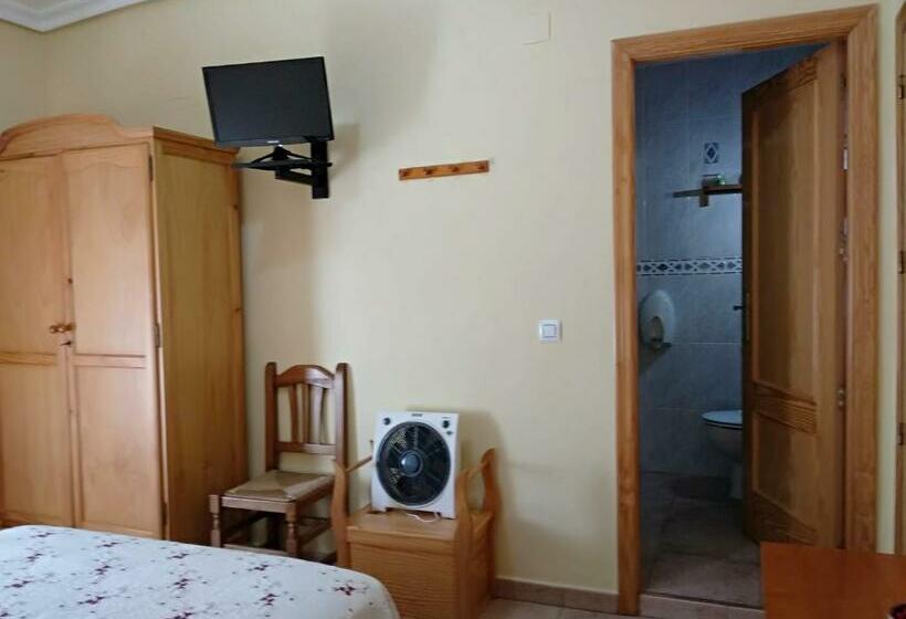 标准间带露台, Hostal Almenara