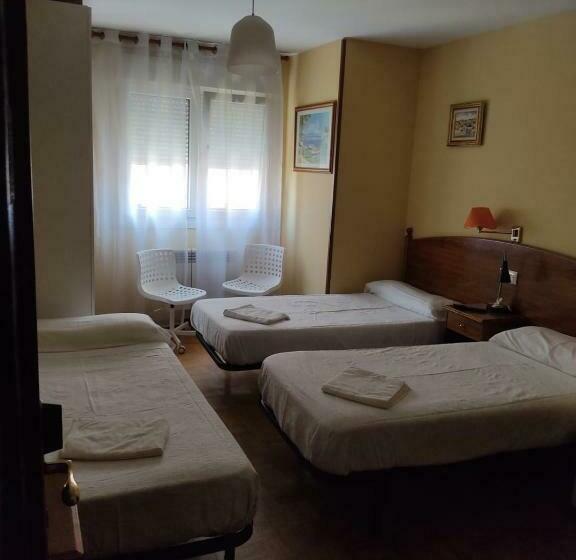 חדר סטנדרט לשלושה, Camagüey