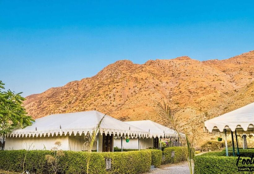 چادر با خدمات رفاهی فوق ممتاز, Foothill Pushkar Resort